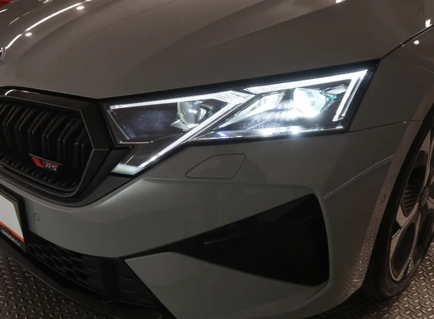 Škoda Octavia RS 2.0TSI 195KW DSG TAŽNÉ WEBASTO CANTON PANORAMA