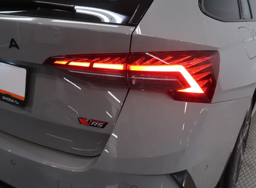 Škoda Octavia RS 2.0TSI 195KW DSG TAŽNÉ WEBASTO CANTON PANORAMA