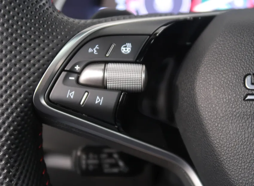 Škoda Octavia RS 2.0TSI 195KW DSG TAŽNÉ WEBASTO CANTON PANORAMA