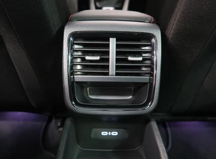 Škoda Octavia RS 2.0TSI 195KW DSG TAŽNÉ WEBASTO CANTON PANORAMA