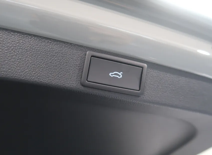 Škoda Octavia RS 2.0TSI 195KW DSG TAŽNÉ WEBASTO CANTON PANORAMA