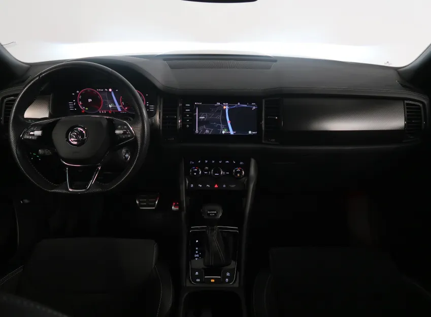 Škoda Kodiaq SPORTLINE 2.0TSI 140KW 4x4 DSG TAŽNÉ NAVI