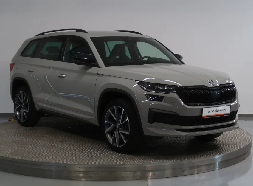 Škoda Kodiaq SPORTLINE 2.0TSI 140KW 4x4 DSG TAŽNÉ NAVI
