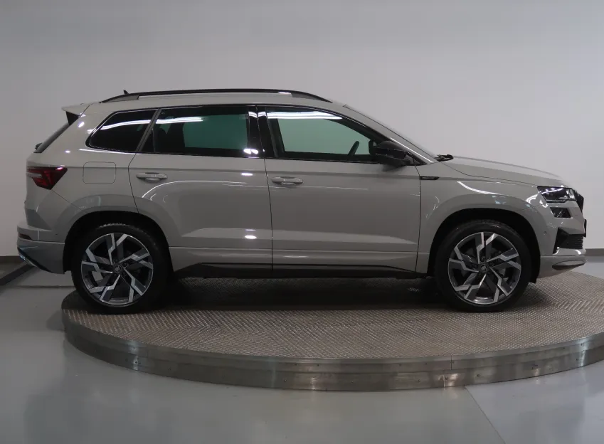 Škoda Karoq SPORTLINE 2.0TDI 110KW 4x4 DSG TAŽNÉ CANTON