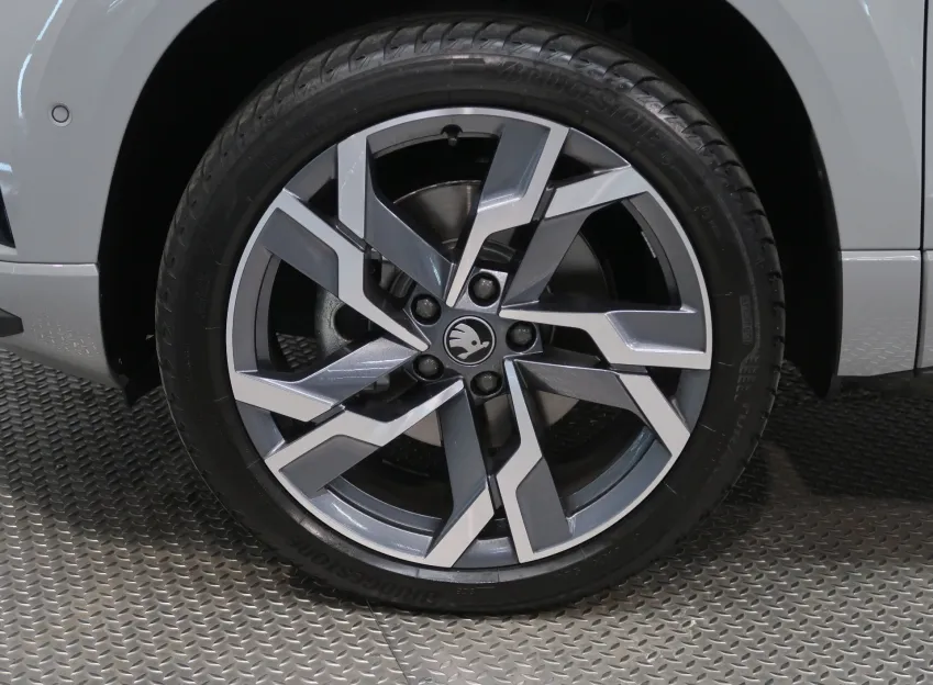 Škoda Karoq SPORTLINE 2.0TDI 110KW 4x4 DSG TAŽNÉ CANTON