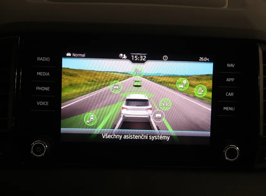Škoda Karoq SPORTLINE 2.0TDI 110KW 4x4 DSG TAŽNÉ CANTON