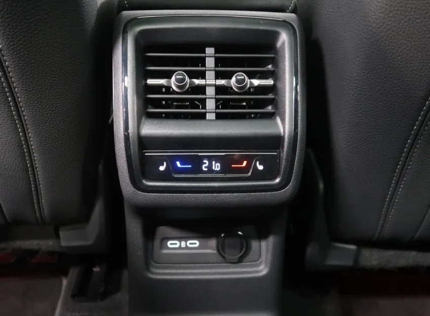 Škoda Kodiaq SPORTLINE 2.0TDI 142KW 4x4 DSG WEBASTO TAŽNÉ CATON