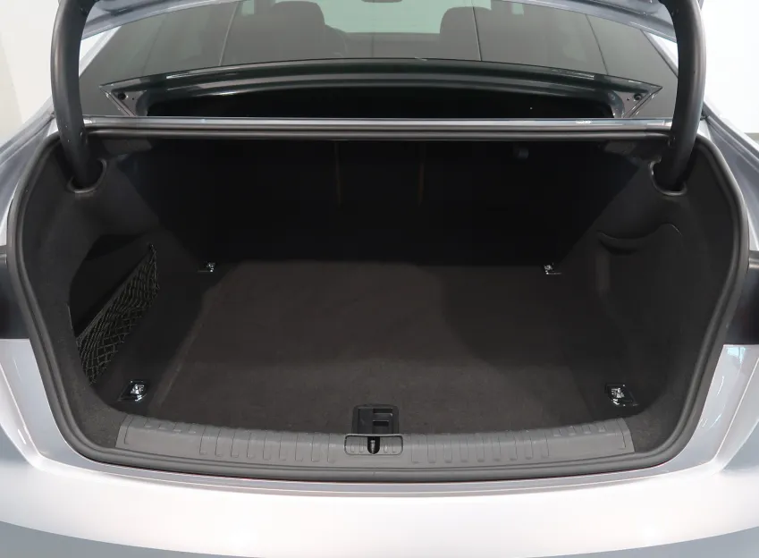 Audi A6 50TDI 210KW 4x4 WEBASTO TAŽNÉ B&O