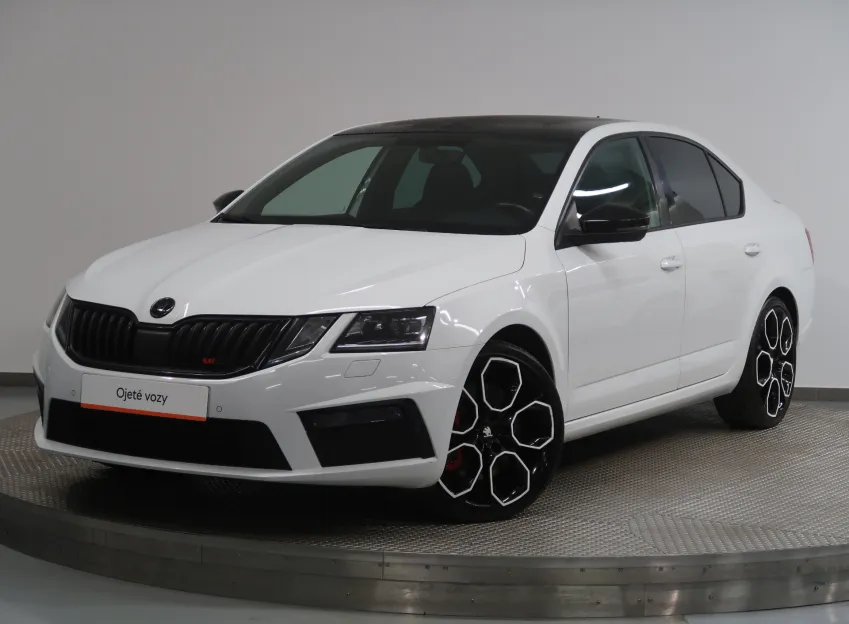 Škoda Octavia RS 230 2.0TSI 169KW NAVI MANUÁL
