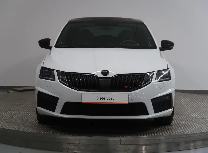 Škoda Octavia RS 230 2.0TSI 169KW NAVI MANUÁL