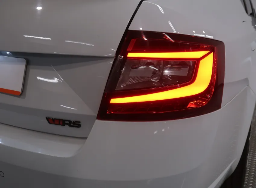 Škoda Octavia RS 230 2.0TSI 169KW NAVI MANUÁL