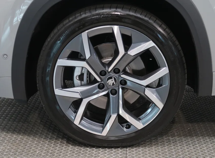 Škoda Kodiaq SPORTLINE 2.0TDI 142KW 4x4 DSG WEBASTO TAŽNÉ PANOR