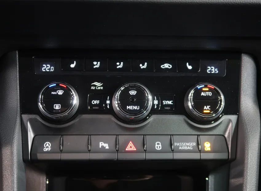 Škoda Karoq TOP SELECTION 2.0TDI 110KW DSG