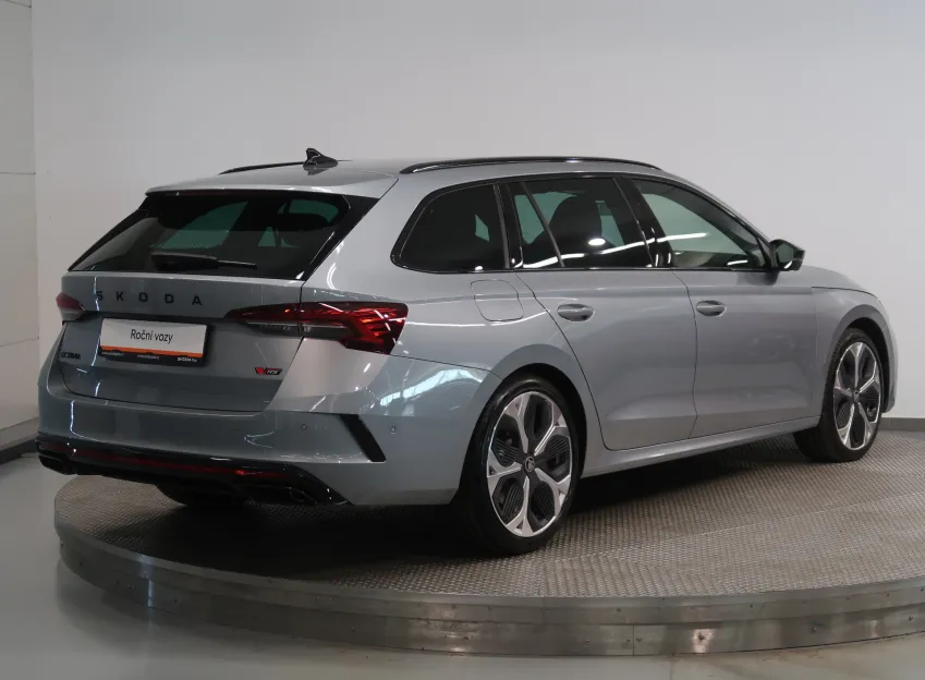 Škoda Octavia RS 2.0TSI 195KW DSG TAŽNÉ CANTON