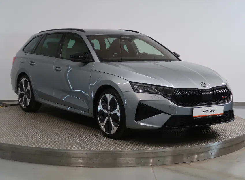 Škoda Octavia RS 2.0TSI 195KW DSG TAŽNÉ CANTON