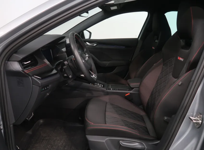Škoda Octavia RS 2.0TSI 195KW DSG TAŽNÉ CANTON