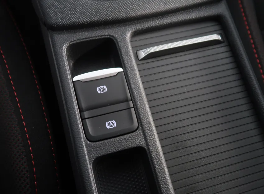 Škoda Octavia RS 2.0TSI 195KW DSG TAŽNÉ CANTON