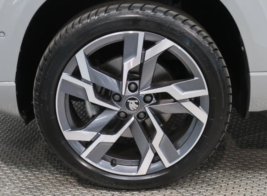 Škoda Karoq SPORTLINE 2.0TDI 110KW 4x4 DSG TAŽNÉ CANTON