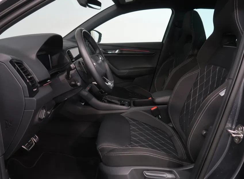 Škoda Karoq SPORTLINE 2.0TDI 110KW 4x4 DSG WEBASTO CANON PANOR