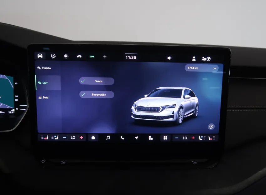 Škoda Octavia EXCLUSIVE 2.0TDI 110KW DSG PANORAMA CANTON