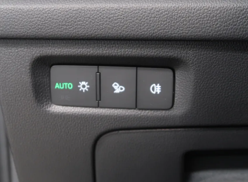Škoda Octavia EXCLUSIVE 2.0TDI 110KW DSG PANORAMA CANTON