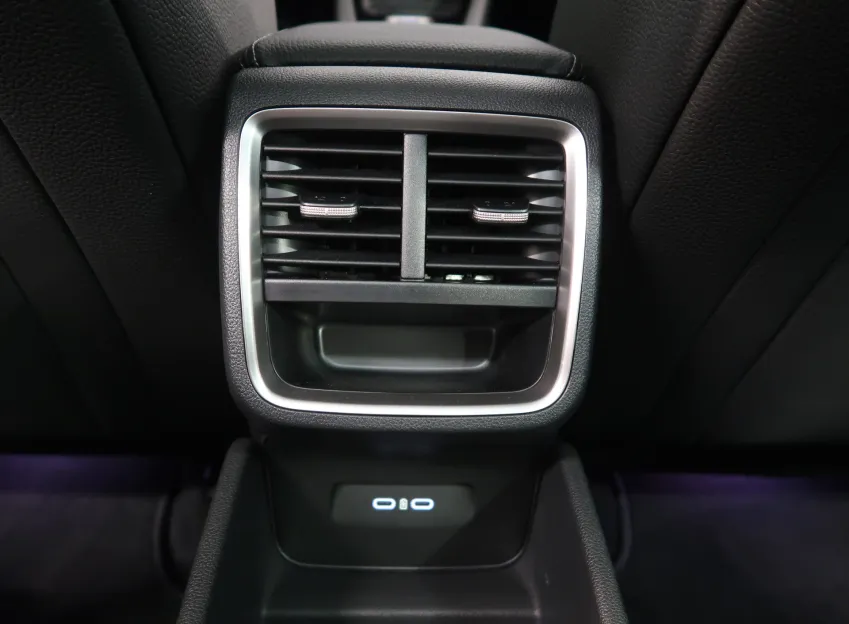 Škoda Octavia EXCLUSIVE 2.0TDI 110KW DSG PANORAMA CANTON
