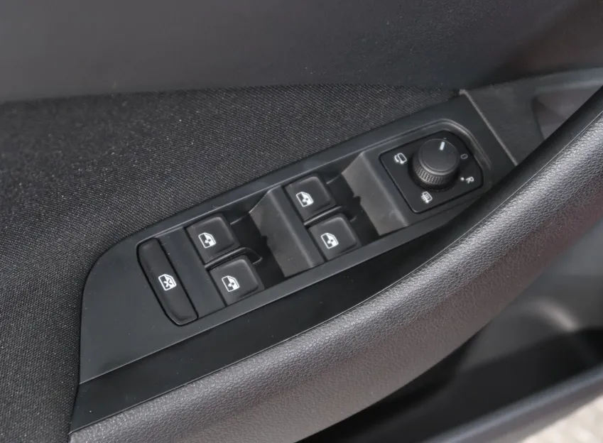 Škoda Kamiq SELECTION 1.0TSI 85KW ZÁRUKA