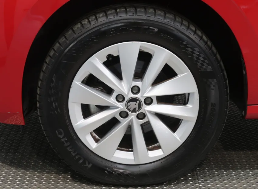 Škoda Kamiq SELECTION 1.0TSI 85KW ZÁRUKA