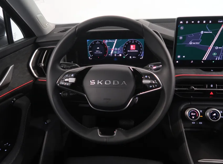 Škoda Kodiaq EXCLUSIVE 2.0TDI 142KW 4x4 DSG 7MÍST TAŽNÉ WEBASTO