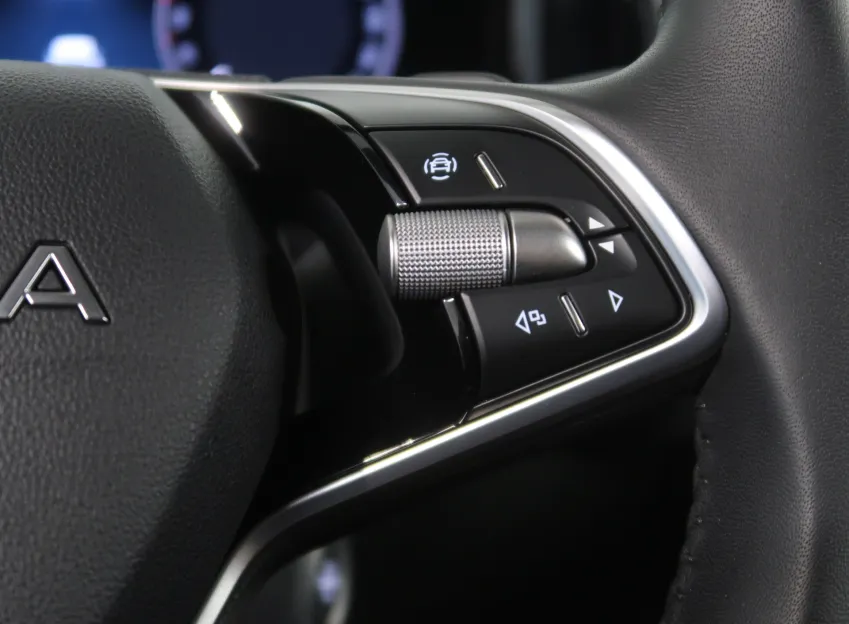 Škoda Kodiaq EXCLUSIVE 2.0TDI 142KW 4x4 DSG 7MÍST TAŽNÉ WEBASTO