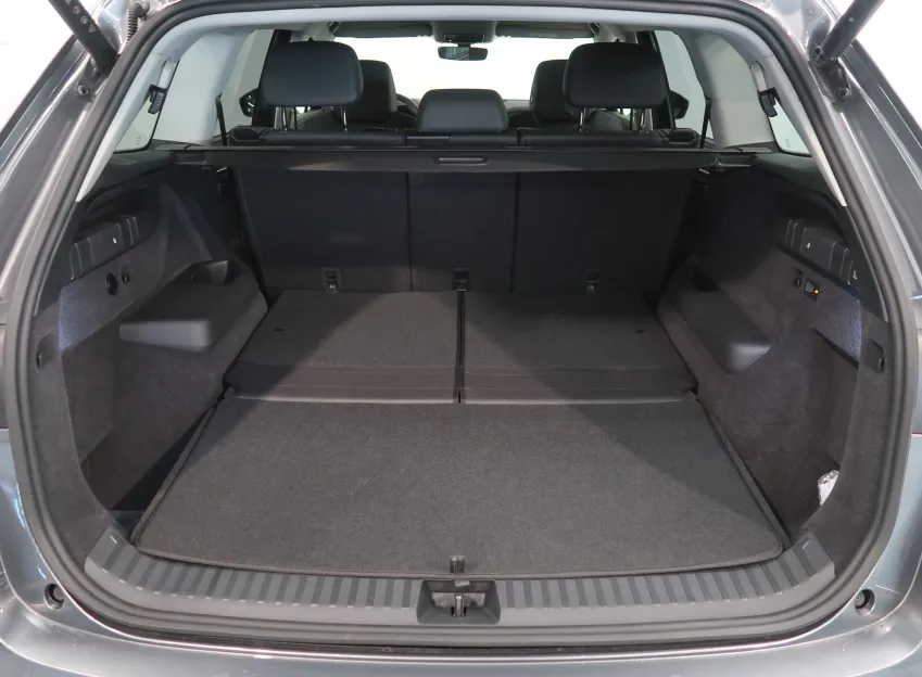 Škoda Kodiaq EXCLUSIVE 2.0TDI 142KW 4x4 DSG 7MÍST TAŽNÉ WEBASTO