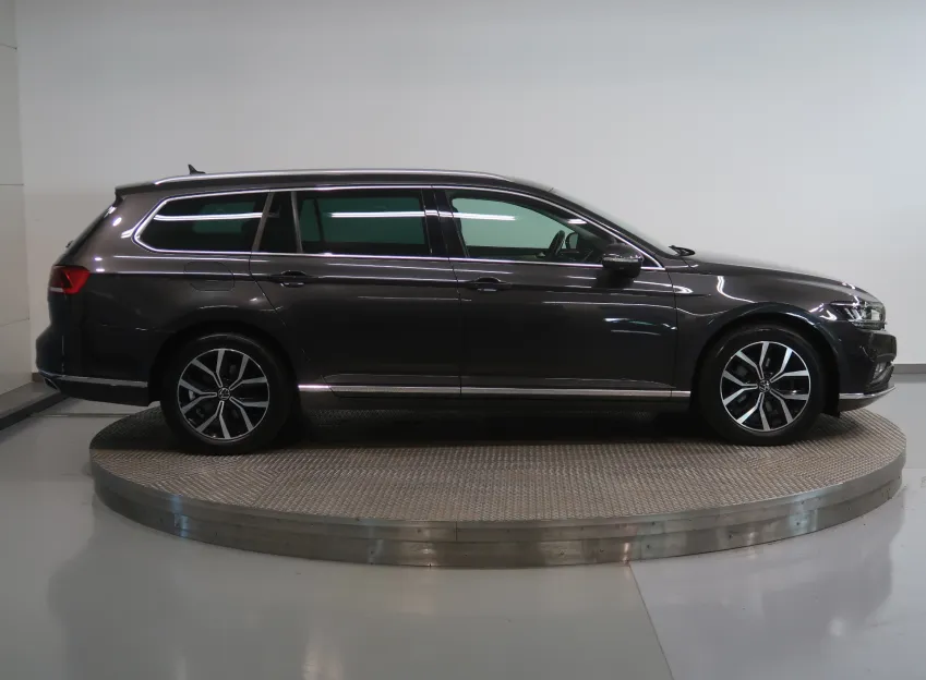 Volkswagen Passat ELEGANCE 2.0TDI 110KW DSG