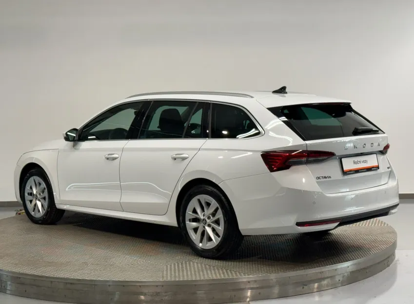 Škoda Octavia TOP SELECTION 2.0TSI 150KW MATRIX