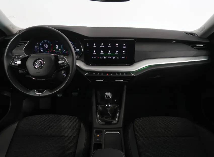 Škoda Octavia FRESH PLUS 1.5TSI 110KW ZÁRUKA