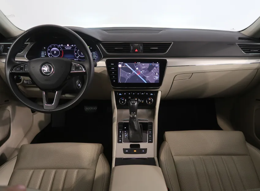Škoda Superb L&K 2.0TSI 200KW DSG 4x4 TAŽNÉ