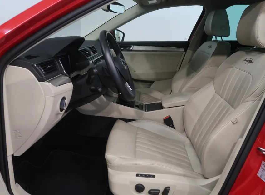 Škoda Superb L&K 2.0TSI 200KW DSG 4x4 TAŽNÉ