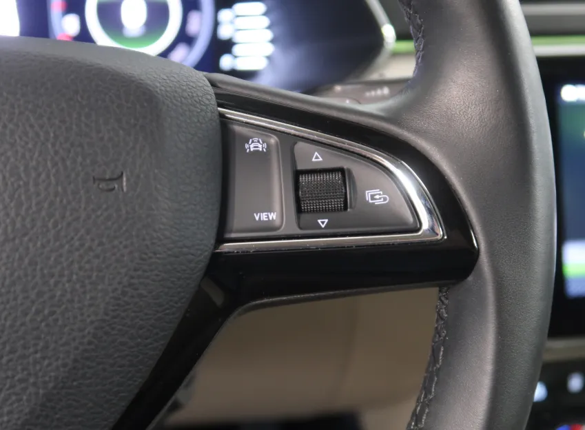 Škoda Superb L&K 2.0TSI 200KW DSG 4x4 TAŽNÉ