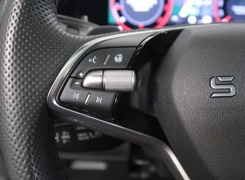 Škoda Kodiaq RS 2.0TSI 195KW DSG TAŽNÉ WEBASTO NEZÁVISLÉ