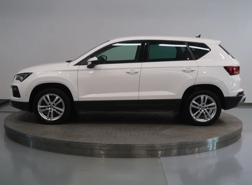 SEAT Ateca 2.0TDI 110KW TAŽNÉ NAVI