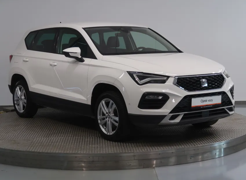 SEAT Ateca 2.0TDI 110KW TAŽNÉ NAVI
