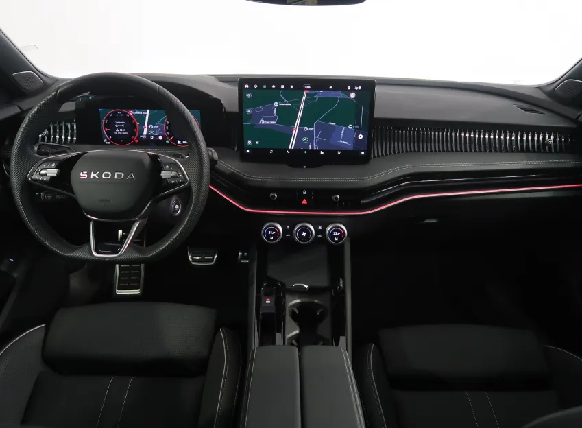 Škoda Superb SPORTLINE 2.0TDI 142KW 4x4 DSG WEBASTO TAŽNÉ CANTO