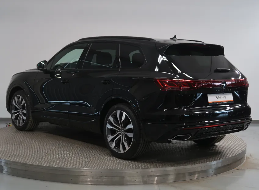 Volkswagen Touareg R-LINE V6 3,0TDI 170 KW 4MOTION