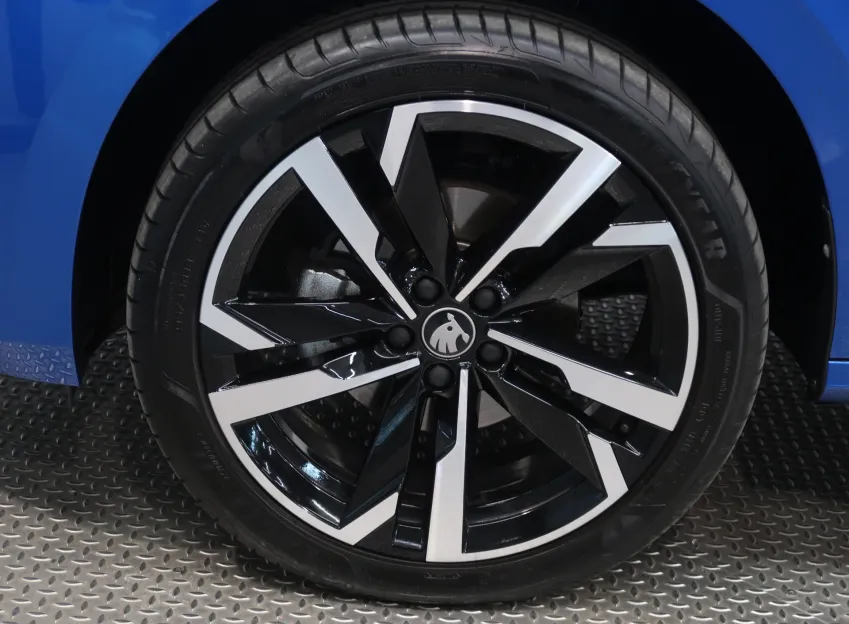 Škoda Kamiq MONTE CARLO 1.5TSI 110KW DSG PANORAMA