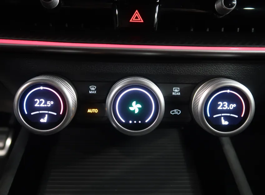 Škoda Superb SPORTLINE 2.0TDI 110KW DSG LED MATRIX NAVI