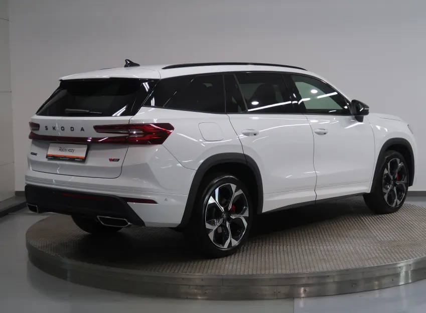 Škoda Kodiaq RS 2.0TSI 195KW 4x4 DSG WEBASTO TAŽNÉ CANTON HUD P