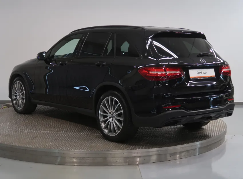 Mercedes-Benz GLC AMG 350D 190KW 4x4 TAŽNÉ BURMASTER NAVI WEBASTO