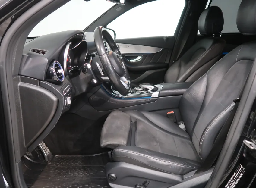 Mercedes-Benz GLC AMG 350D 190KW 4x4 TAŽNÉ BURMASTER NAVI WEBASTO