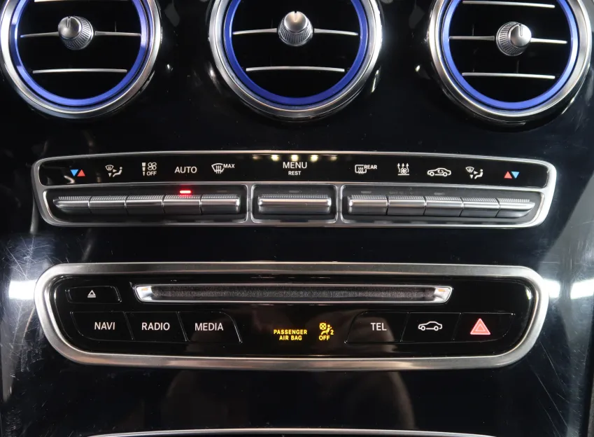 Mercedes-Benz GLC AMG 350D 190KW 4x4 TAŽNÉ BURMASTER NAVI WEBASTO