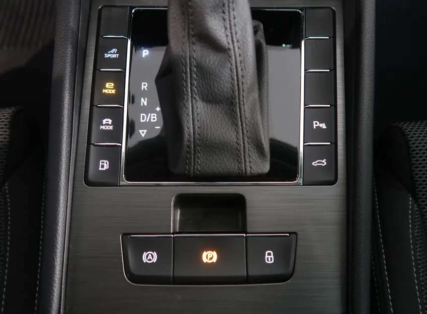 Škoda Superb iV STYLE 1.4TSI 160KW DSG