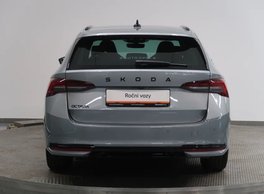 Škoda Octavia SPORTLINE 2.0TDI 110KW DSG TAŽNÉ NAVI
